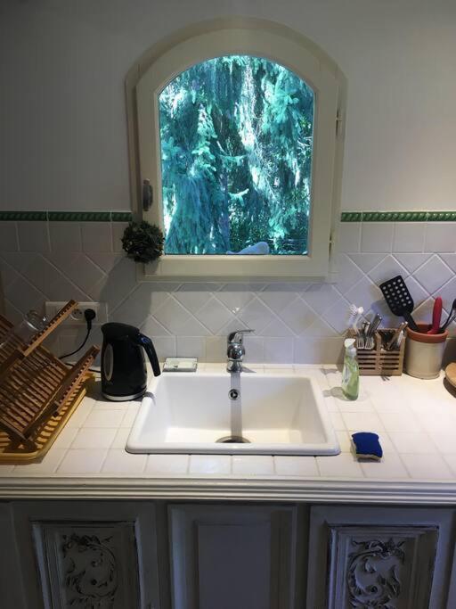 Maisonnette En Clairiere De Foret Gambais Zewnętrze zdjęcie